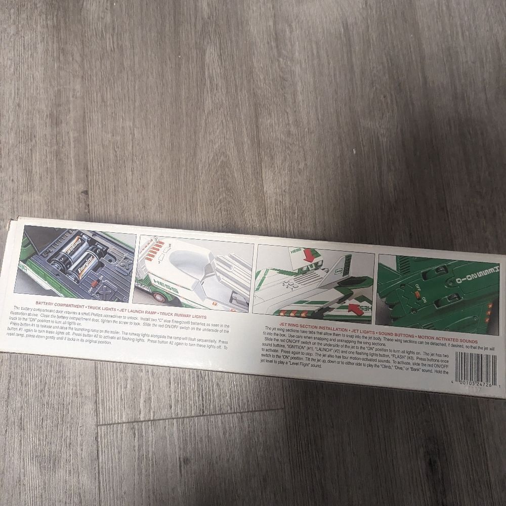 BNIB! 2010 Hess Toy Truck & Jet Set Collectible - Picture 3 of 4